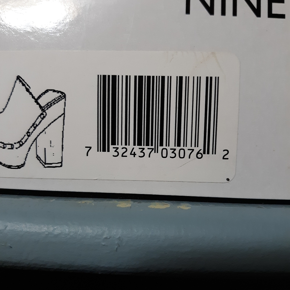 Nine West Peaced 4 Clogs - Picture 6 of 6